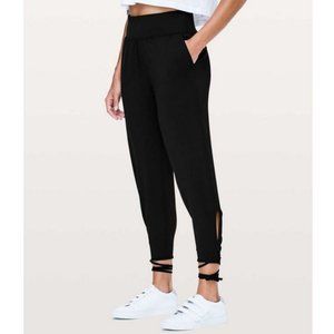 Lululemon Spirited Sissone Pant Black Modal French Terry Size 2 Relaxed